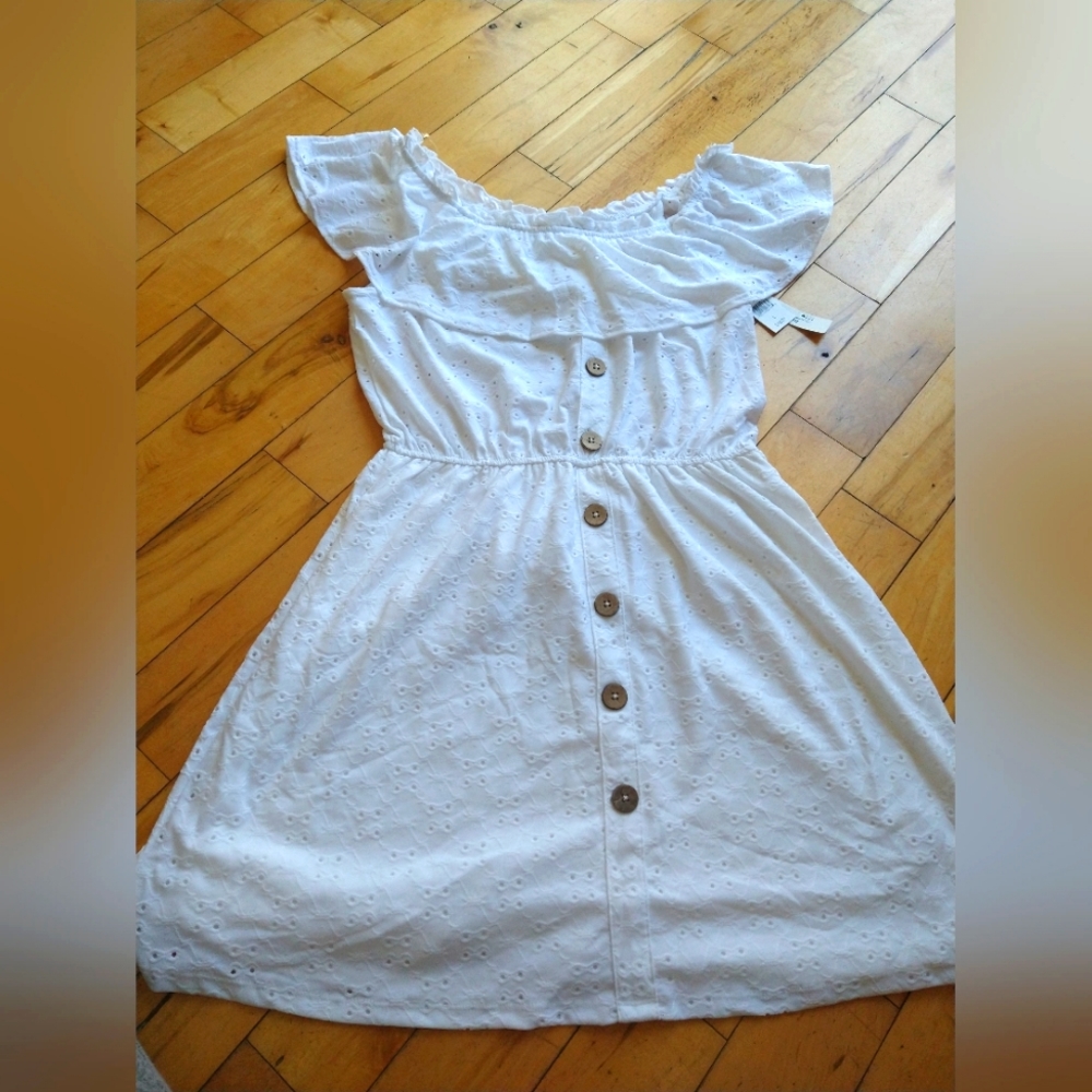 NWT women's white eyelet stretch knit wallflower dress